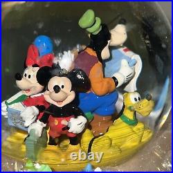 Disney Multi Character Light-Up Musical Snow Globe VHTF