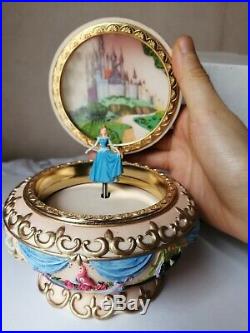 Disney Music Box Sleeping Beauty Aurora princess snow globe ornament figurine