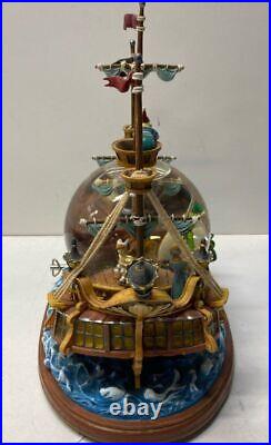 Disney Music Snow Globe Peter Pan/Captain Hook Pirate Ship You Can Fly Globe