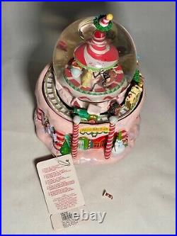 Disney Nightmare Before Christmas Lighted Music Box Snow Globe Christmas Town