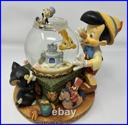 Disney Pinocchio Cleo & Figoro Fishbowl Globe Music Box Toyland