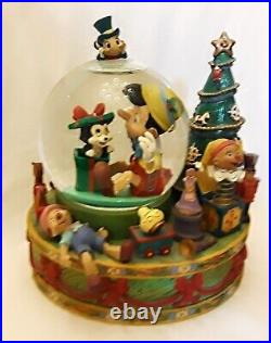 Disney Pinocchio Music Box Have Yourself a Merry Christmas Snow Globe