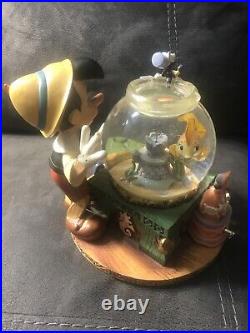 Disney Pinocchio Victor Herbert Fishbowl Cleo Figoro Musical Snow Globe