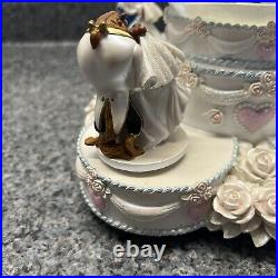 Disney Princess Wedding Cake Musical Rotating Snow Globe READ DESCRIPTION