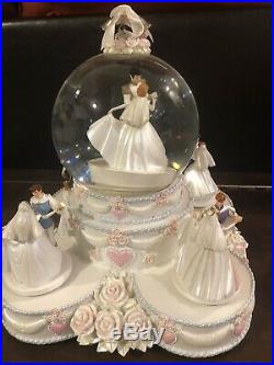 Disney Princess Wedding Musical Movement Snow Globe Cinderella Wedding Cake SALE