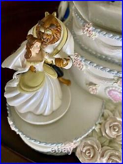 Disney Princesses Wedding Cake Musical Rotating Snow Globe Belle Cinderella