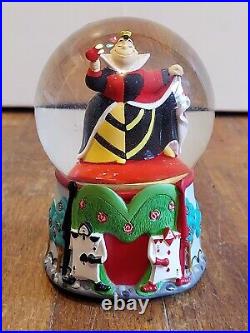 Disney Queen of Hearts Snow Globe Alice in Wonderland Retired Musical Villians