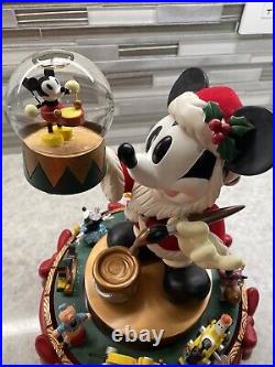 Disney Santa Mickey Mouse Workshop Big Snow Globe Musical & Motion Carousel