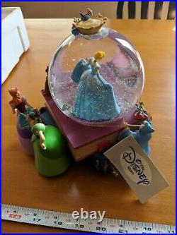 Disney Snow Globe CINDERELLA BOOKS A Dream is Wish Your Heart Makes Musical RARE