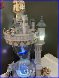 Disney Snow Globe HOURGLASS CINDERELLA Musical RARE withBox Lights Up