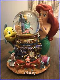 Disney Snow Globe SNOWGLOBE The Little Mermaid Ariel & Music Box Under the Sea