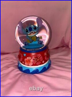 Disney Snow Globe plays music