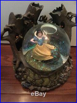 Disney Snow White Snow Globe With Lights and Music