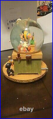 Disney Snow globe Pinocchio & Blue Fairy Snow Globe Musical Toyland