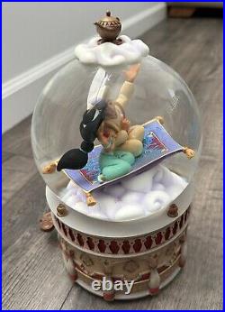 Disney Store Aladdin & Jasmine Musical Jumbo A Whole New World 1992 Snow Globe
