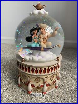 Disney Store Aladdin & Jasmine Musical Jumbo Snow Globe A Whole New World