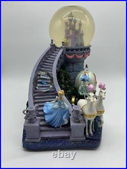 Disney Store CINDERELLA DREAM OF THE BALL Musical Light Up Double Snow Globe