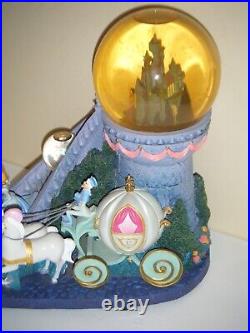 Disney Store CINDERELLA Staircase Wind Up Musical Snow Globe (AS-IS)