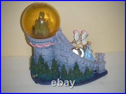 Disney Store CINDERELLA Staircase Wind Up Musical Snow Globe (AS-IS)