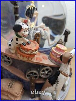Disney Store & Catalog 101 Dalmatians' Movie'Bakery Scene' Musical Snow Globe