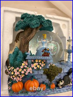 Disney Store Cinderella Musical Snow Globe Magical Gown Music Box