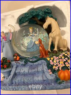 Disney Store Cinderella Musical Snow Globe Magical Gown Music Box