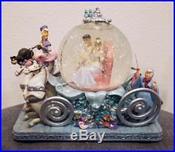 Disney Store Cinderella & Prince 50th Carriage Musical Snowglobe Coach Globe New