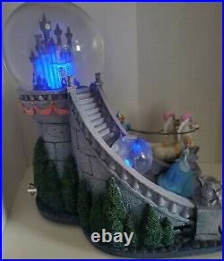 Disney Store Cinderella Staircase Snowglobe Musical Water Globe