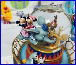 Disney Store Dumbos Magnificent Ride Flying Musical Water Globe READ