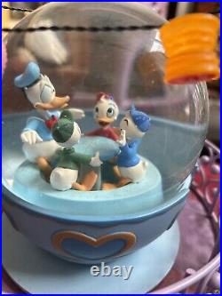 Disney Store Exclusive Donald Duck Snow Globe Music Box Tea Cup Light Up RARE