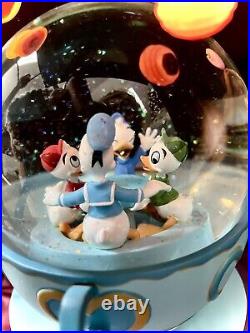 Disney Store Exclusive Donald Duck Snow Globe/Music Box TeaCup Lights (New-Open)