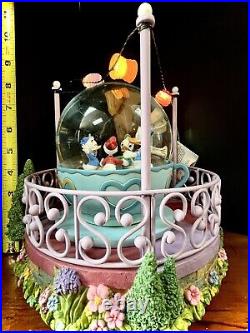 Disney Store Exclusive Donald Duck Snow Globe/Music Box TeaCup Lights (New-Open)