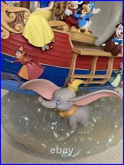 Disney Store Exclusive Gathering Ship A Whole New World Musical Snow Globe RARE