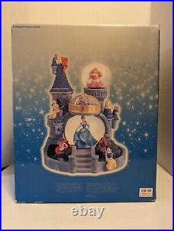 Disney Store Light Up A Magical Princess Castle Musical Snow Globe- NIB