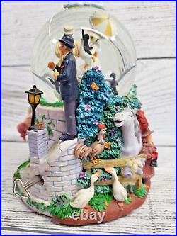 Disney Store Mary Poppins Let's Go Fly A Kite Water Snow Globe Music Box