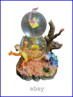 Disney Store Pooh's Kite Trouble Double Bubble Musical Snow Globe w. Leaf Blower