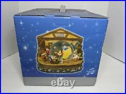 Disney Store Snow White and the Seven Dwarfs Music Box Snow Globe Rare NEW