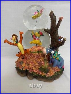 Disney Store Winnie the Pooh Pooh's Kite Musical Double Snow Globe Two Tiers BIG