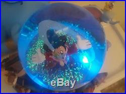 Disney Store Wonderful World Of Disney Friend Like Me Lighted Musical Snow Globe