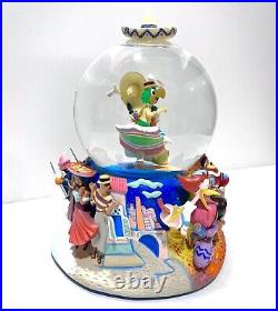 Disney'The Three Caballeros' Donald Duck La Cucaracha moving Musical Snow Globe