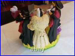 Disney Villains Fortune Teller Musical Snow Globe Rare Cruella, Captain Hook