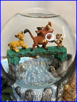 Disney Vintage Lion King musical snow globe. Plays Hakuna Matata