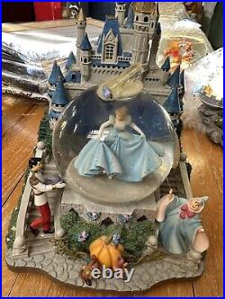 Disney WDW Resorts Snow Globe Castle Cinderella Lighted Musical Motion