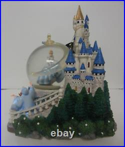 Disney WDW Resorts Snow Globe Castle Cinderella Lighted Musical Motion WithBox