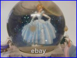 Disney WDW Resorts Snow Globe Castle Cinderella Lighted Musical Motion WithBox