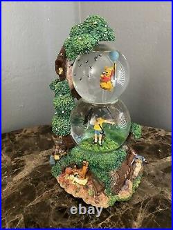Disney Winnie The Pooh Christopher Robin Two Tier Snow Music globe Made In Japan