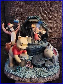 Disney Winnie The Pooh & Friends Fireflies Snow Globe Musical Lights In Box