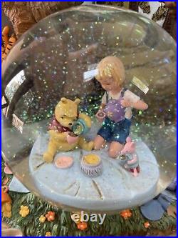 Disney Winnie The Pooh Musical Snow Globe Plays Winnie The Pooh Large Rare