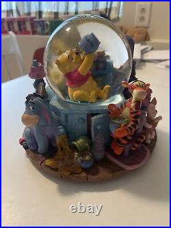 Disney Winnie The Pooh Musical Water Snow Globe