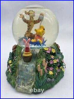 Disney Winnie The Pooh & Tigger Musical Rotating Snow Globe The Rain Came Down